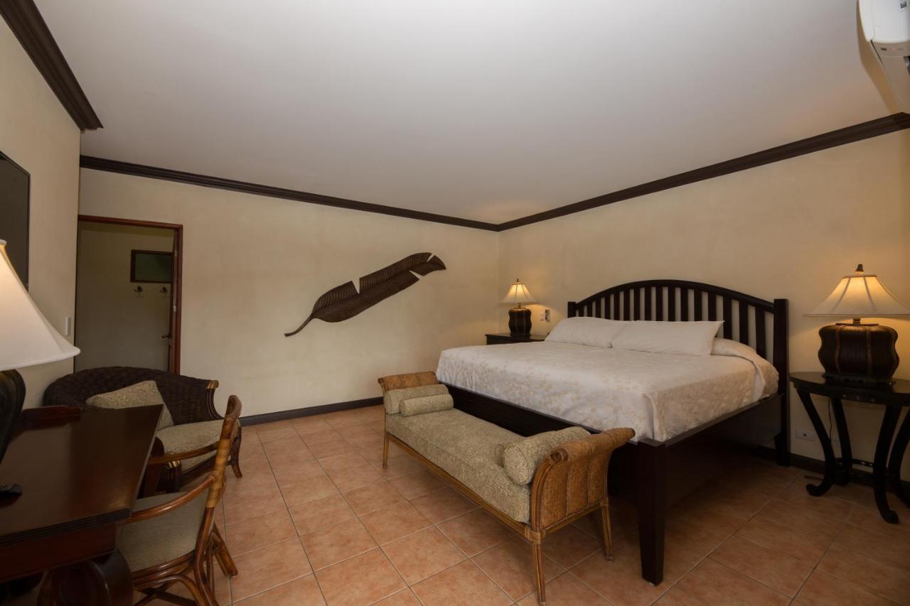 Club Del Mar Oceanfront Otel Jacó Dış mekan fotoğraf
